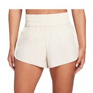 3” High-Rise Stride Short DSG NEVER WORN size L